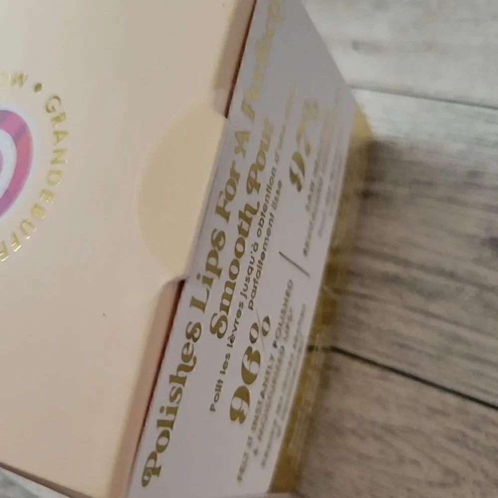 Grande Cosmetics Grande Buff Strawberries and Cream Lip Scrub